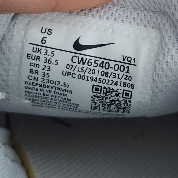 Nike Court Legacy Slip-On Sneaker - Light Blue - Size 6 - Picture 9 of 9